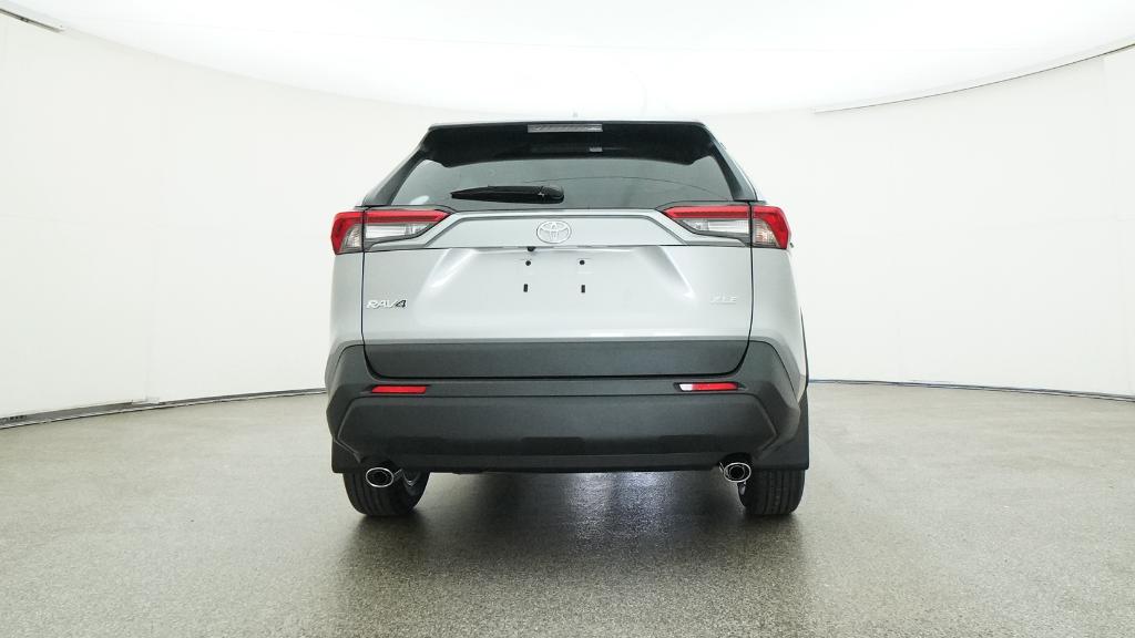 2025 Toyota RAV4 XLE photo 3
