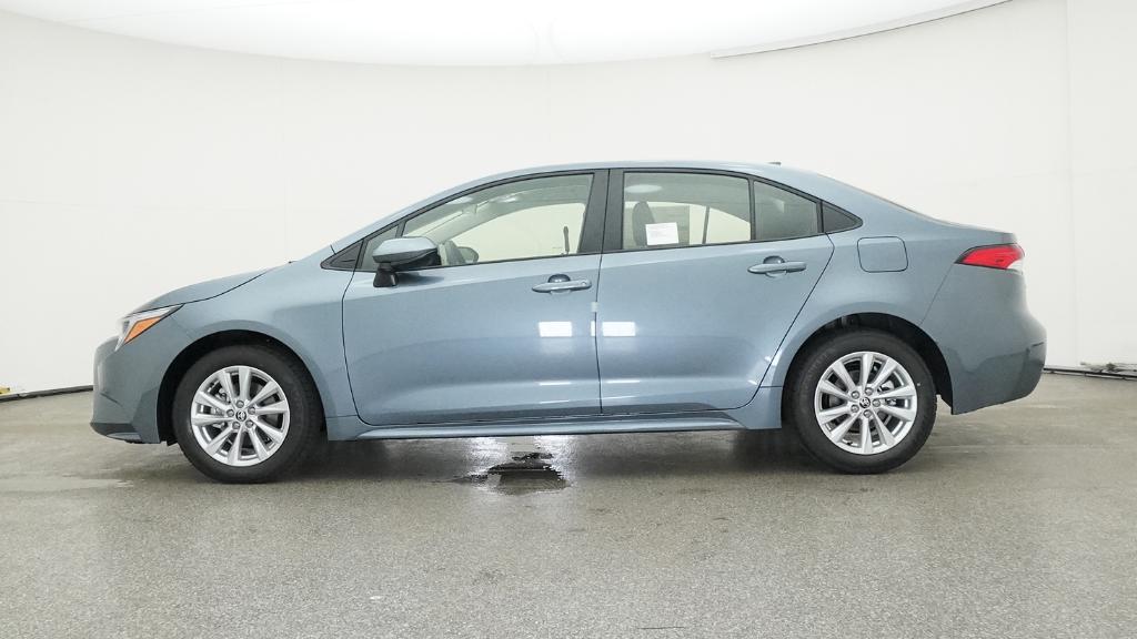 2025 Toyota Corolla Hybrid LE photo 17