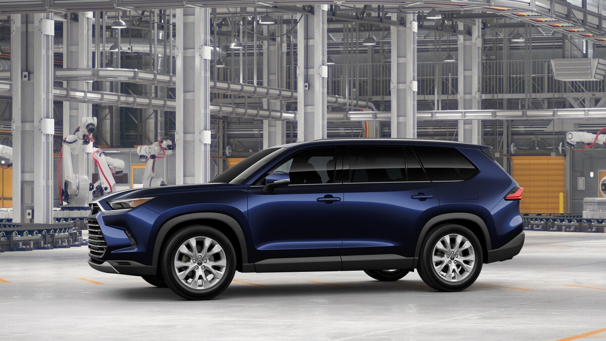 2025 Toyota Highlander Hybrid Limited photo 4