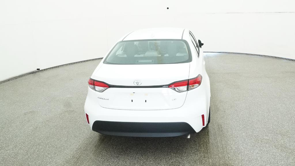 2025 Toyota Corolla LE photo 2