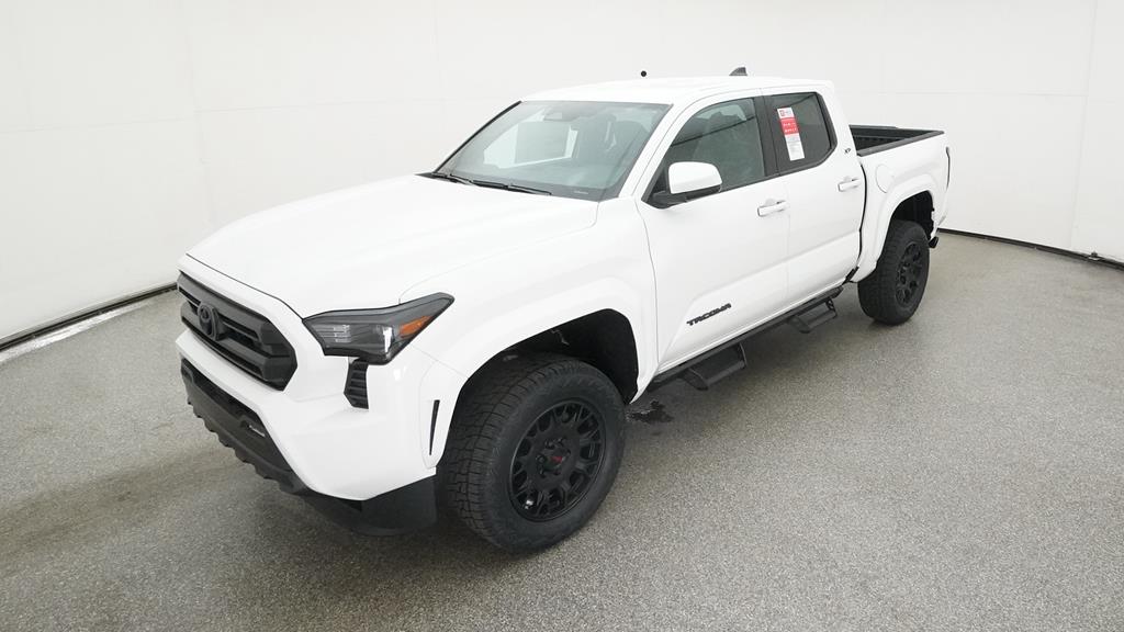 2025 Toyota Tacoma SR5 photo 2