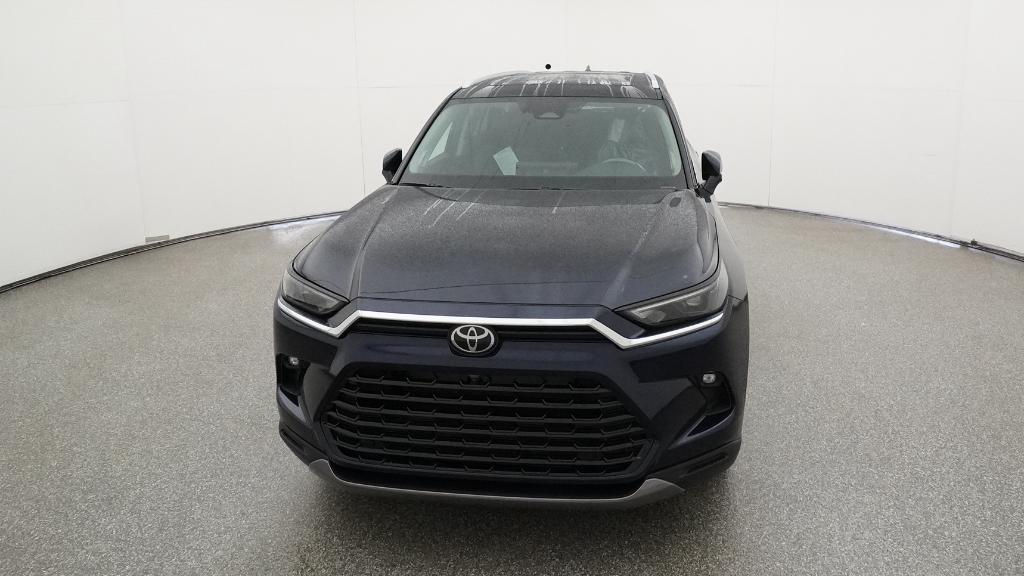 2025 Toyota Grand Highlander Limited photo 2