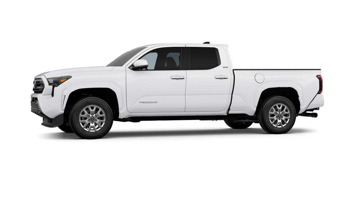 2025 Toyota Tacoma SR5 photo 3