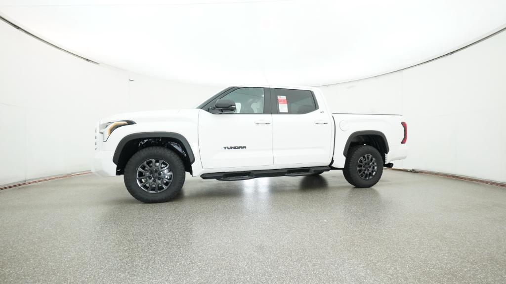 2026 Toyota Tundra SR5 CrewMax photo 12