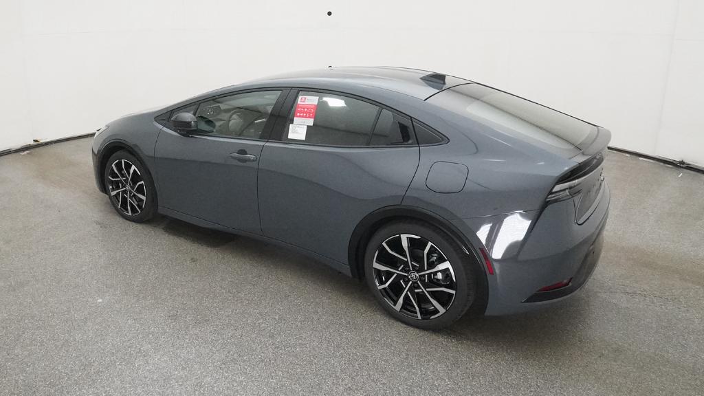 2026 Toyota Prius Plug-in Hybrid XSE photo 29