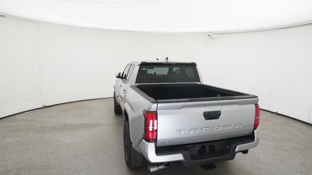 2025 Toyota Tacoma SR5 photo 3