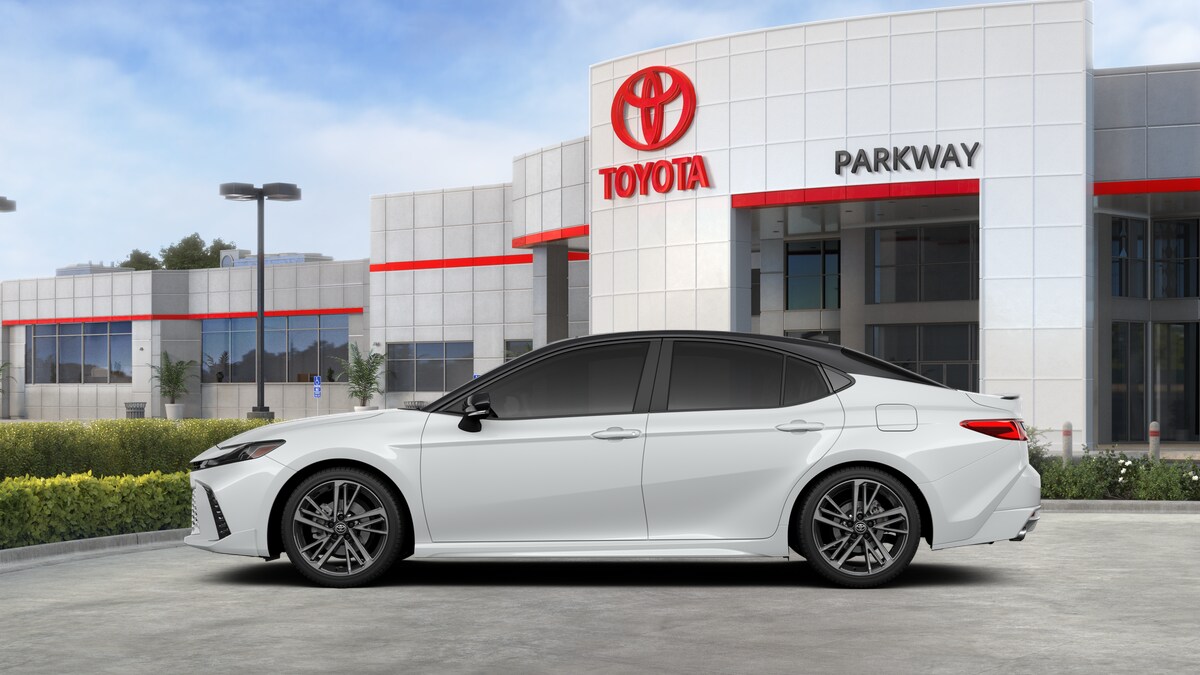2026 Toyota Camry XSE photo 4
