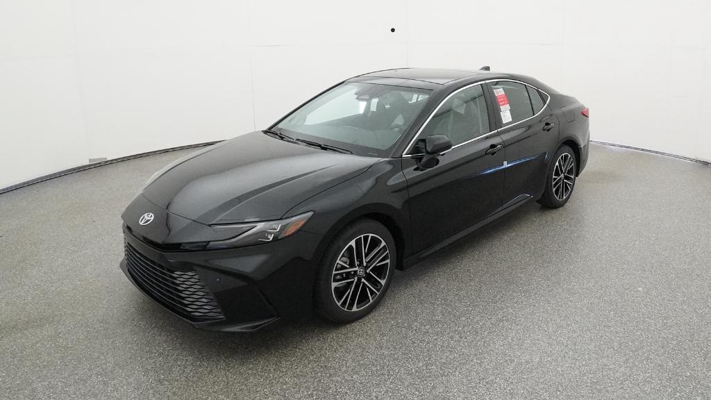 2025 Toyota Camry XLE photo 4