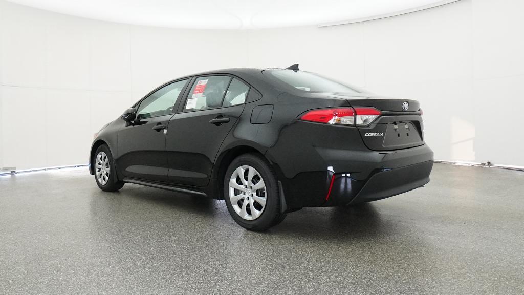 2025 Toyota Corolla LE photo 9
