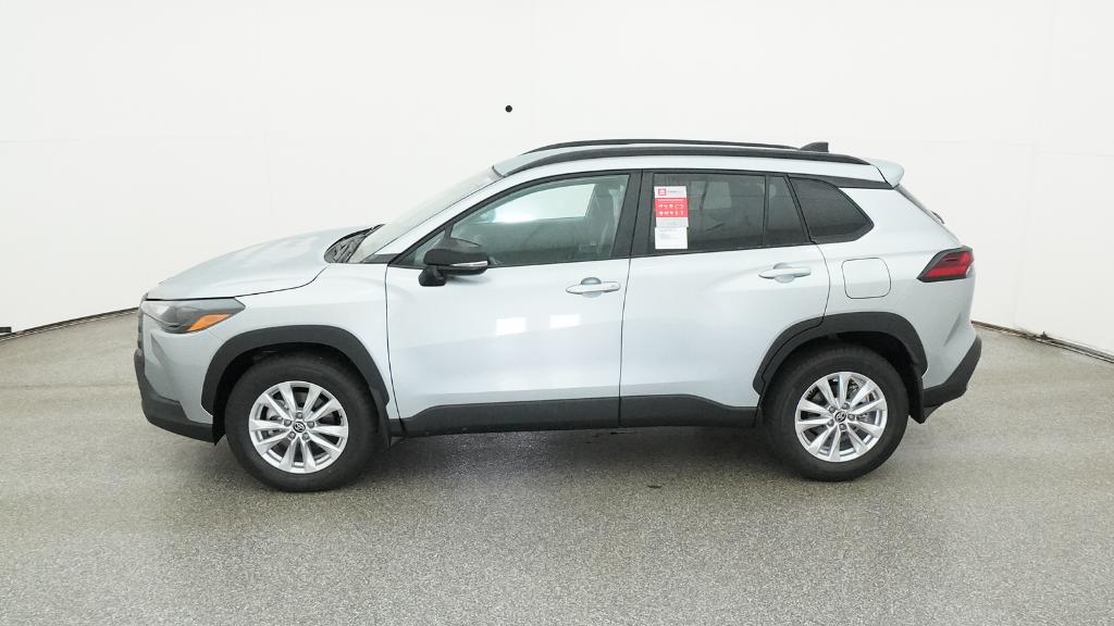 2026 Toyota Corolla Cross LE photo 3