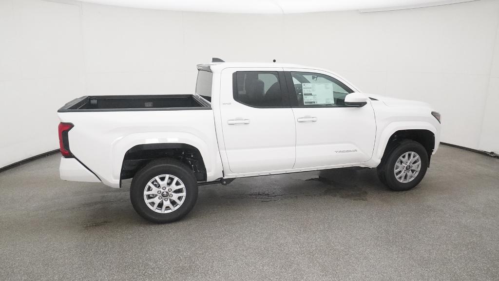 2025 Toyota Tacoma SR5 photo 33