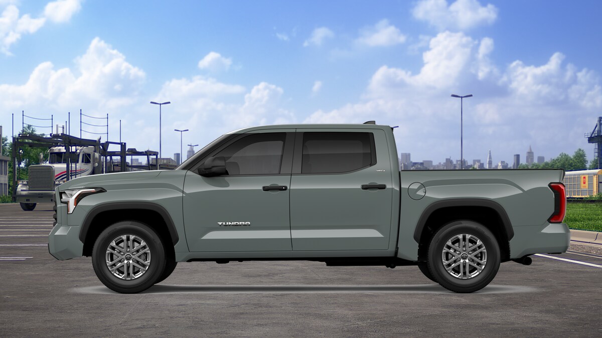 2025 Toyota Tundra SR5 CrewMax photo 4