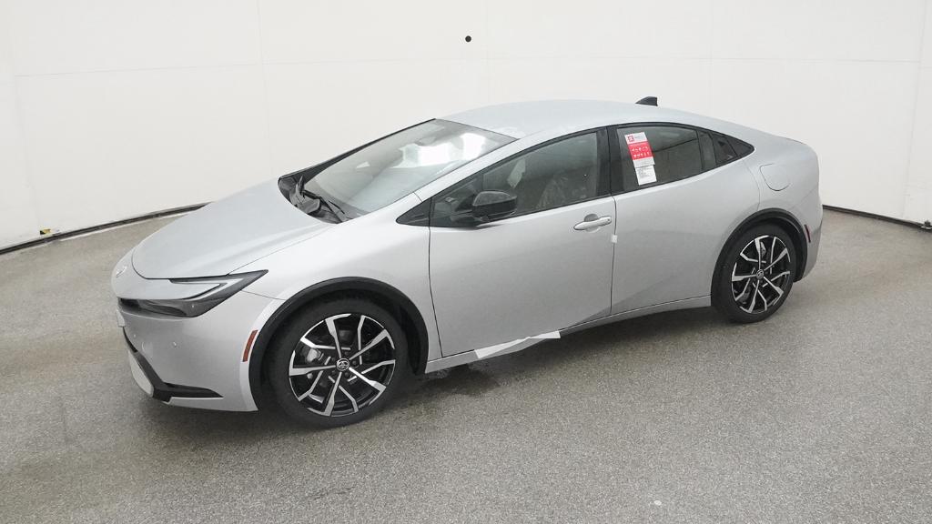 2026 Toyota Prius Plug-in Hybrid XSE photo 3