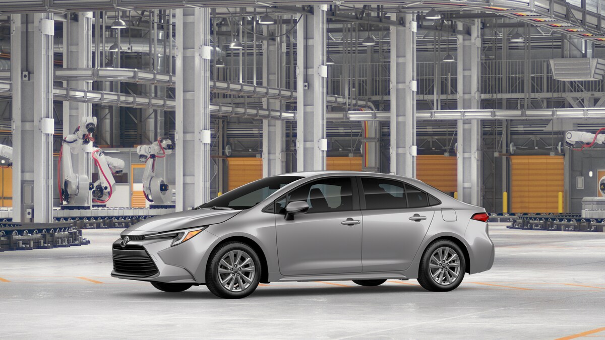 2026 Toyota Corolla Hybrid LE photo 2
