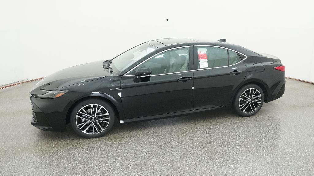2025 Toyota Camry XLE photo 4