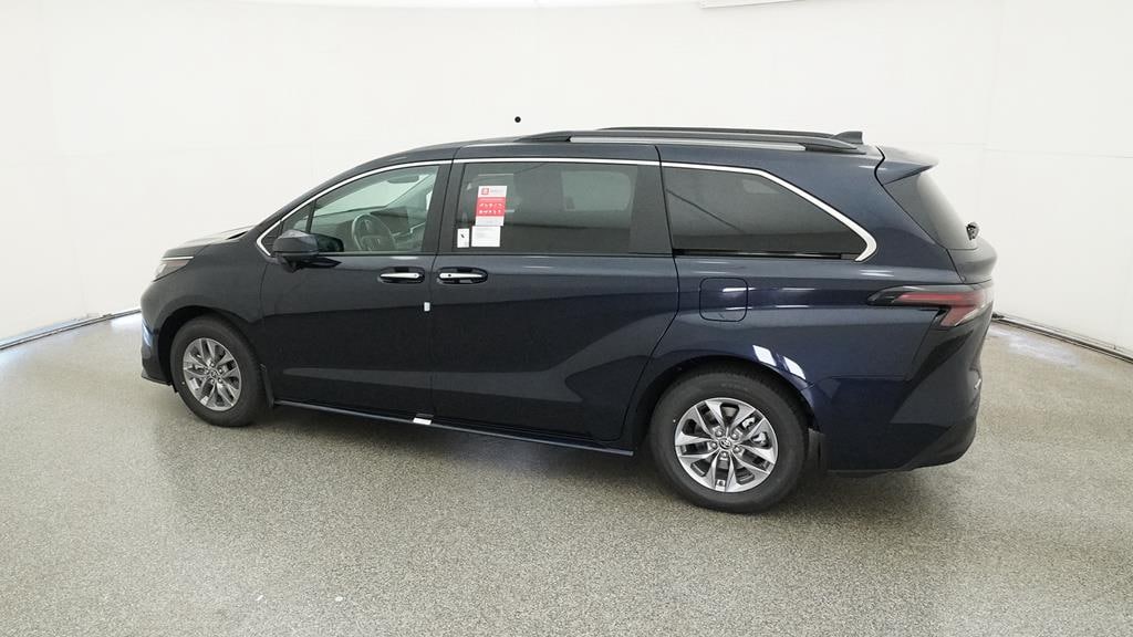 Used 2025 Toyota Sienna XLE Van Passenger Van