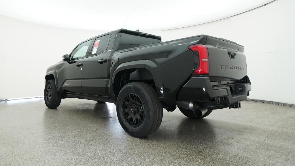 2025 Toyota Tacoma SR5 photo 6