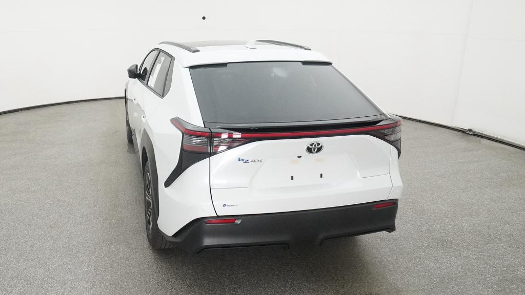 2025 Toyota bZ4X XLE photo 9