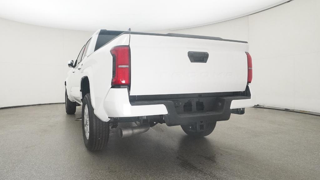 2025 Toyota Tacoma SR5 photo 29
