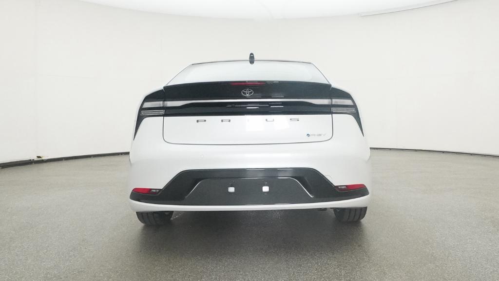 2025 Toyota Prius Plug-in Hybrid XSE Premium photo 3