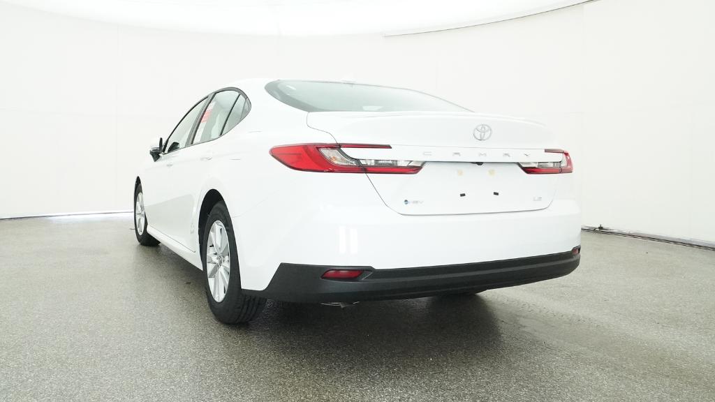 2025 Toyota Camry LE photo 31