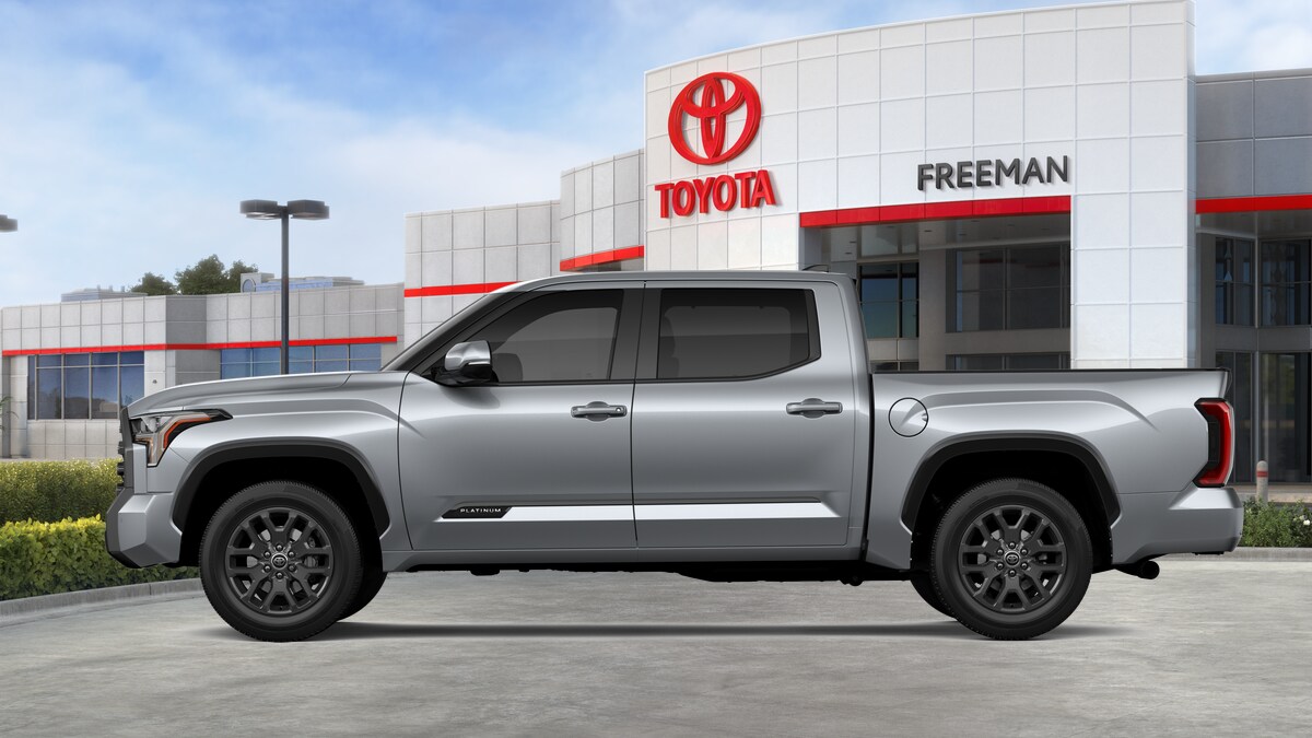 2026 Toyota Tundra Platinum CrewMax photo 4