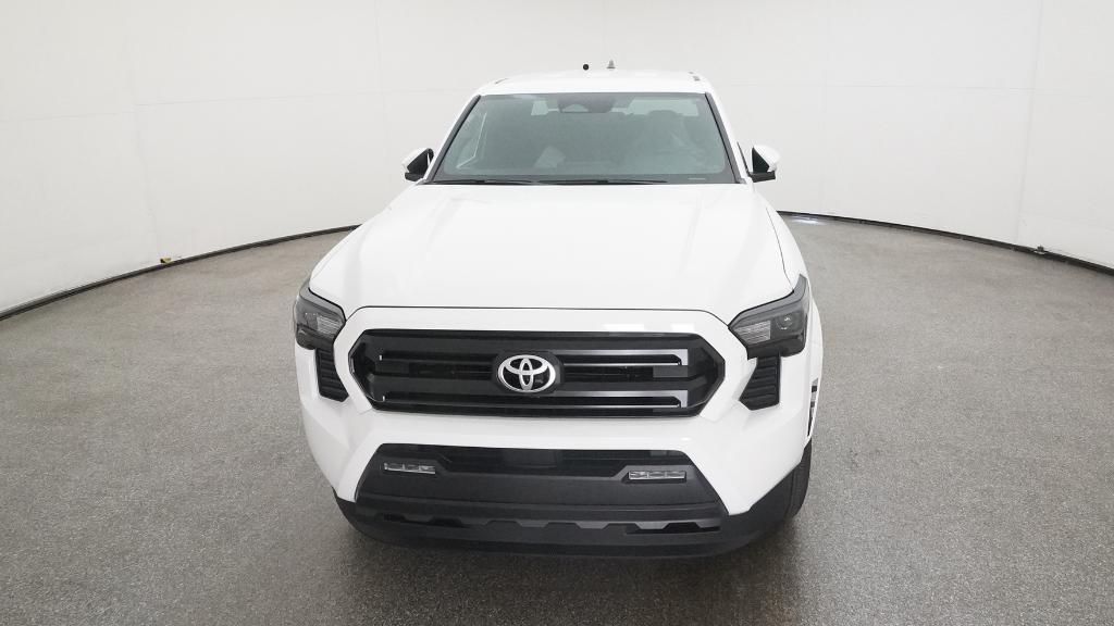 2025 Toyota Tacoma SR5 Double Cab photo 3