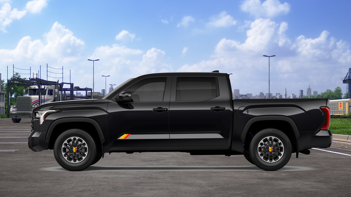 2026 Toyota Tundra SR5 CrewMax photo 4