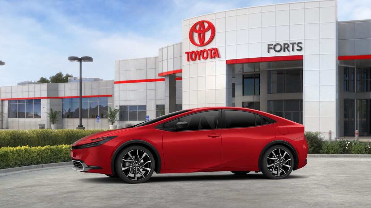 2026 Toyota Prius XSE Plug-in Hybrid photo 3