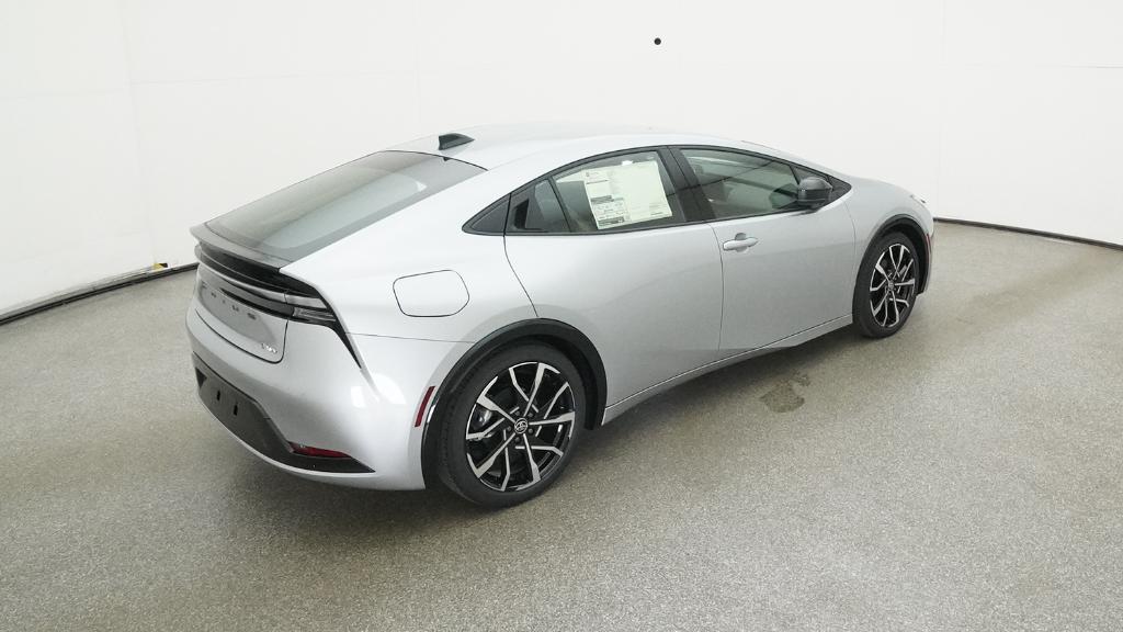 2026 Toyota Prius Plug-in Hybrid XSE photo 3