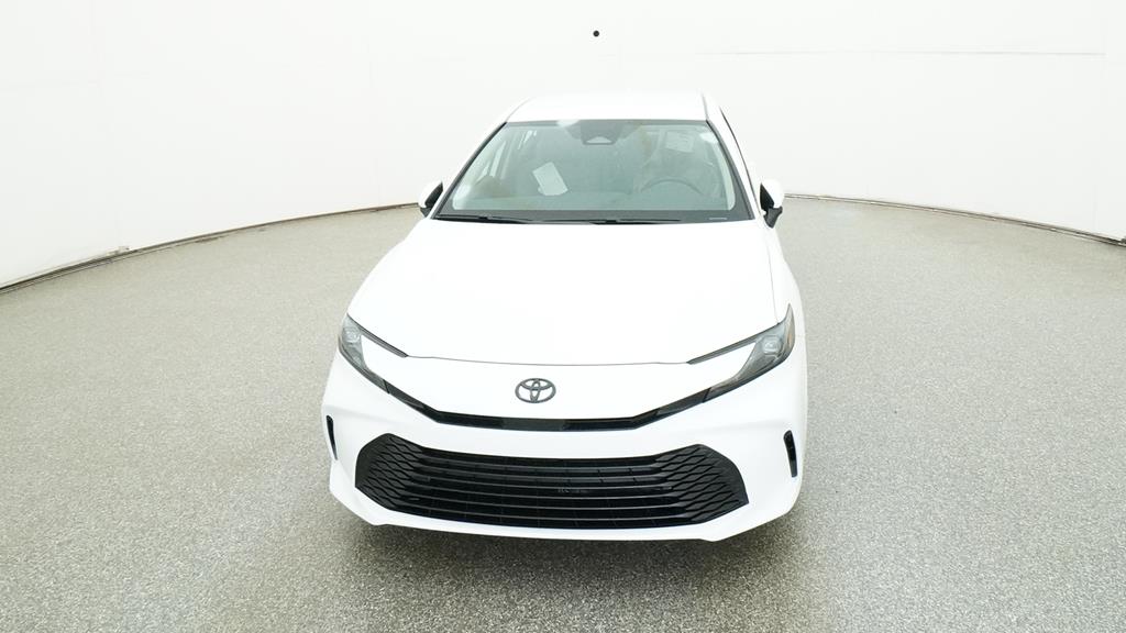2025 Toyota Camry LE photo 3
