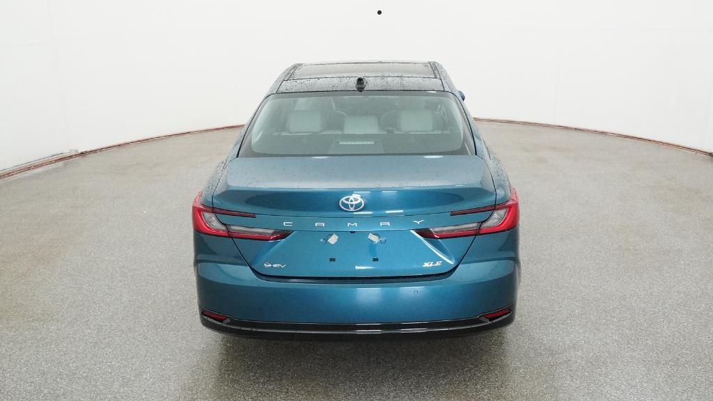 2025 Toyota Camry XLE photo 3