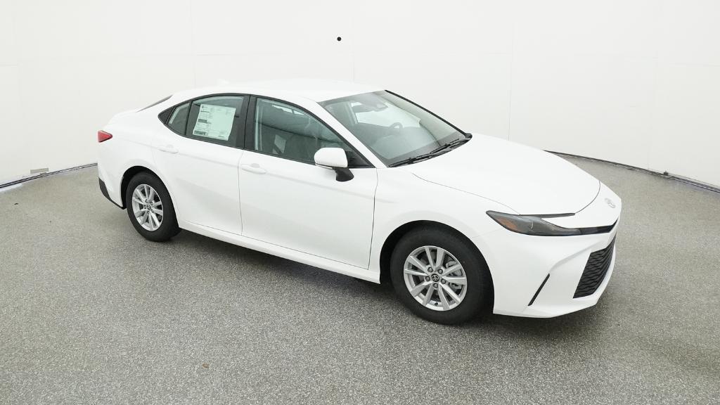 2025 Toyota Camry LE photo 25