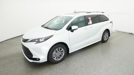 2025 Toyota Sienna XLE 7 Passenger Van Passenger Van
