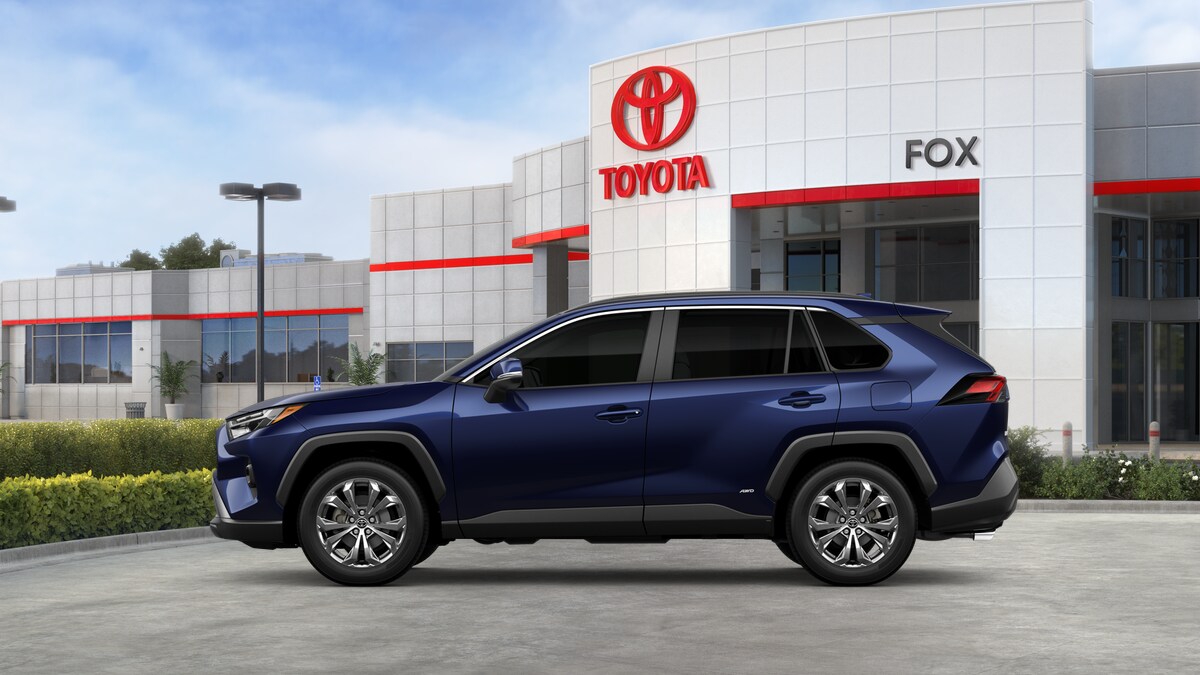 2025 Toyota RAV4 Hybrid XLE Premium photo 4