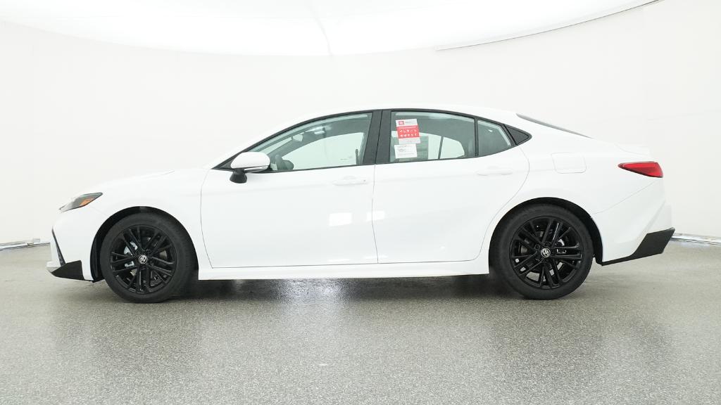 2025 Toyota Camry SE photo 15