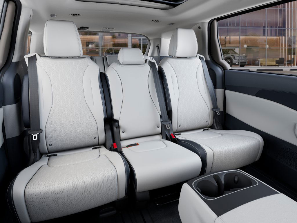 2025 Kia Carnival SX - Photo 28