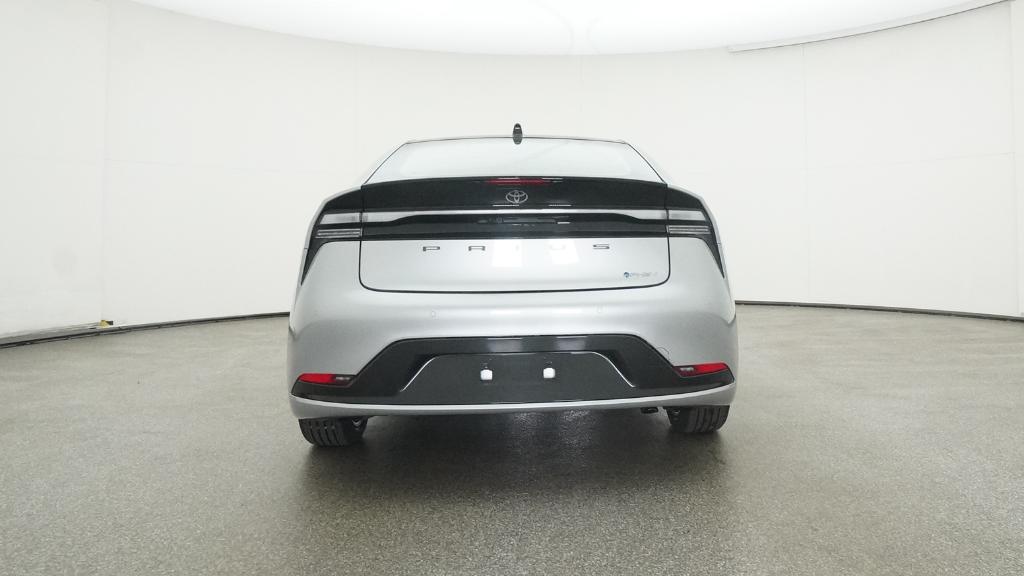 2026 Toyota Prius Plug-in Hybrid XSE Premium photo 4