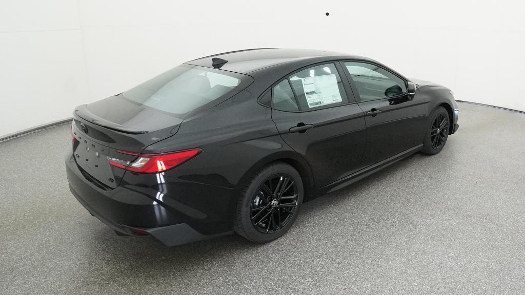 2026 Toyota Camry SE photo 4