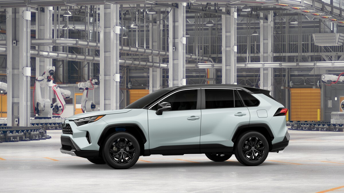 2025 Toyota RAV4 Hybrid XSE photo 3