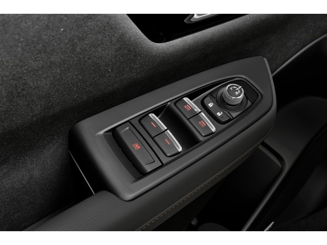 2025 Subaru Forester Touring photo 4