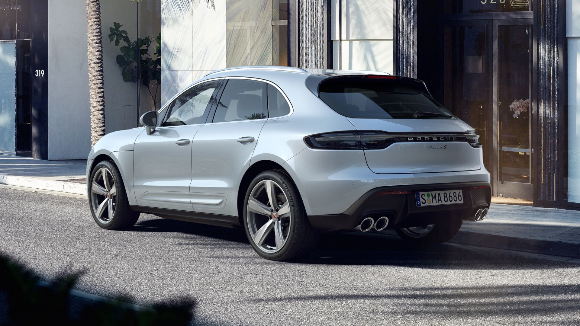 2025 Porsche Macan S photo 3