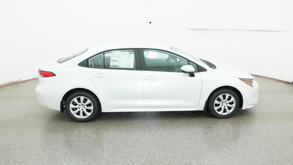 2026 Toyota Corolla LE photo 4