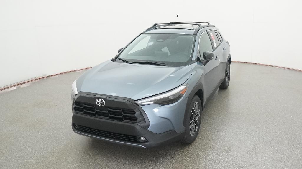 2026 Toyota Corolla Cross XLE photo 6