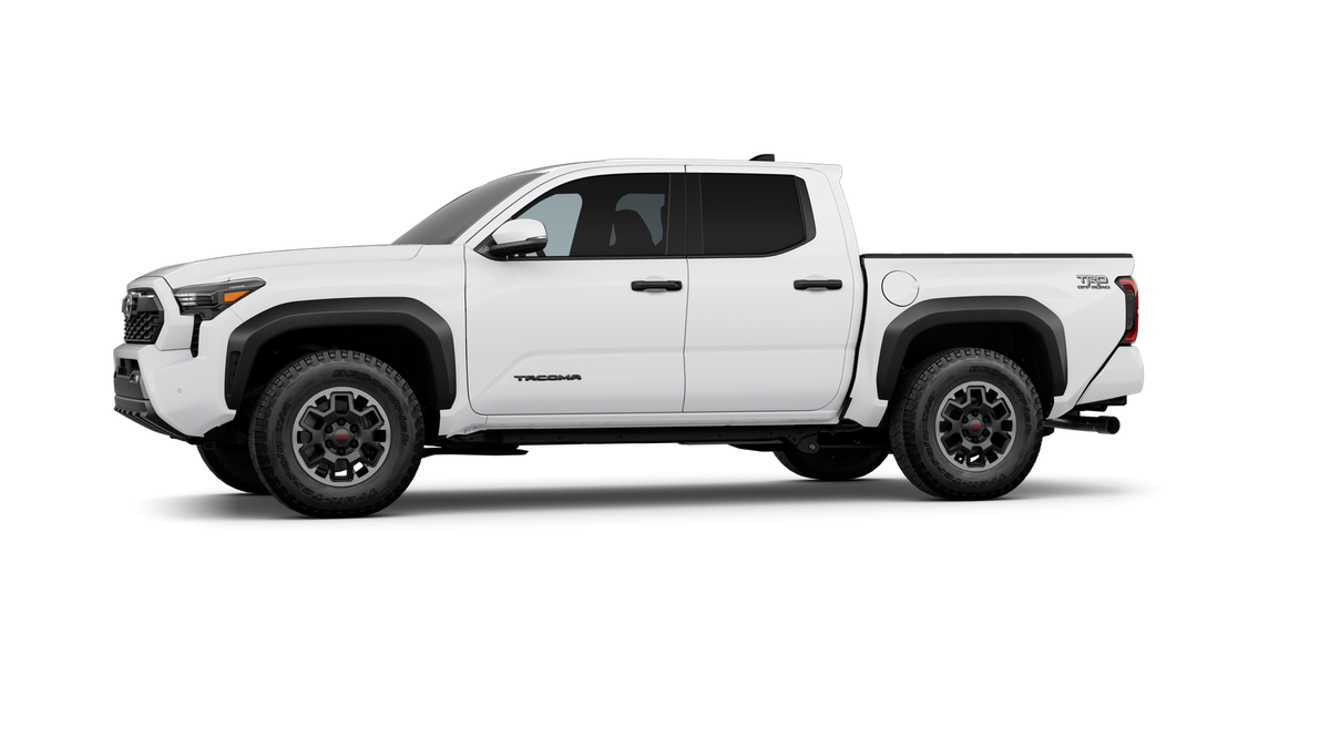 2025 Toyota Tacoma TRD Off-Road photo 3