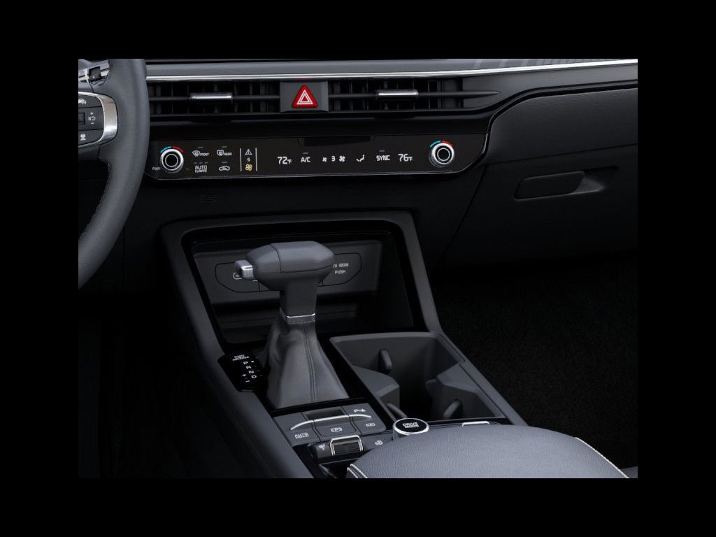 2025 Kia K5 GT-Line - Photo 35