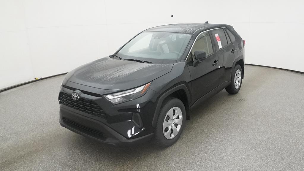 2025 Toyota RAV4 LE photo 4