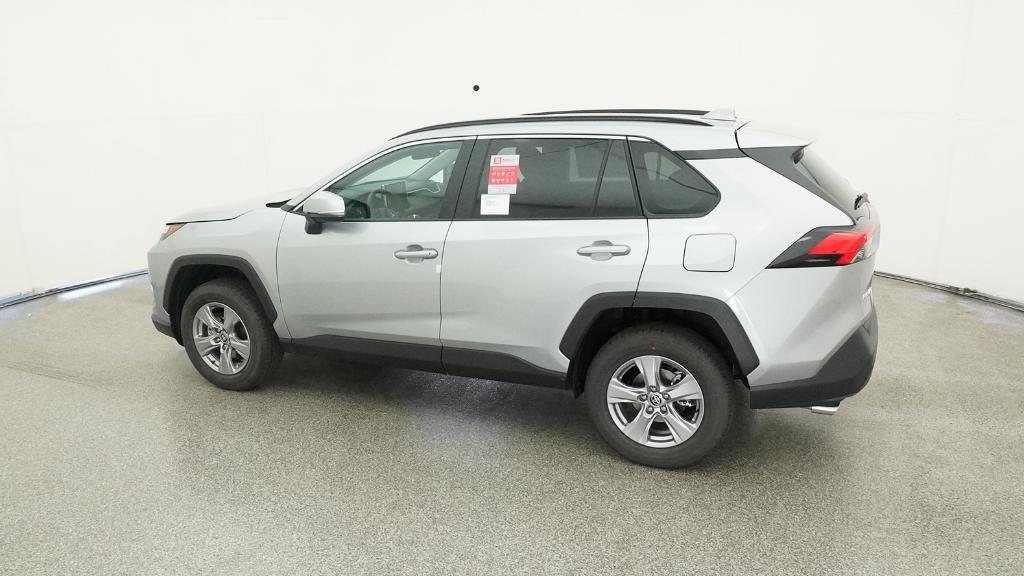 2025 Toyota RAV4 XLE photo 25