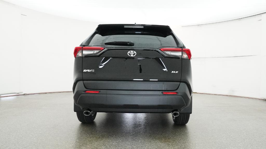 2025 Toyota RAV4 XLE photo 2