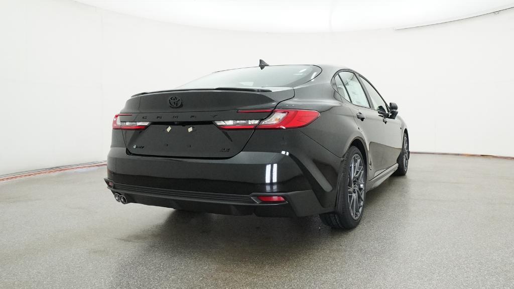 2025 Toyota Camry SE photo 3